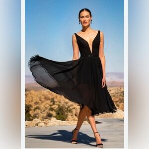 HELSI Midi Dress Victoria Beaded Deep V-Neck Cocktail Evening Elegant Size S